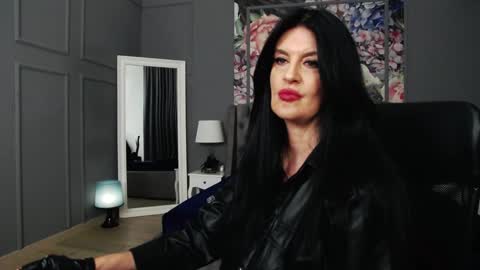 Dom Melisa online show from 12, 12, 2024