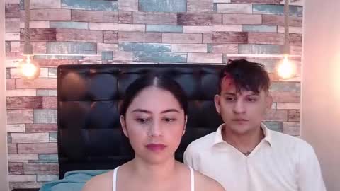 DONA Y CARL online show from 5, 12, 2025