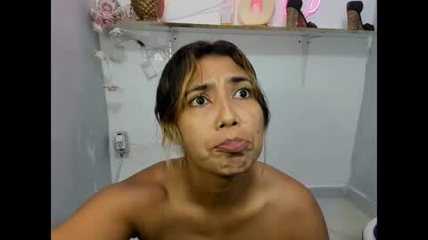 Snapshot of dona_tella chatting on 3, 6, 2026 dona_tella online show from 3, 6, 2026
