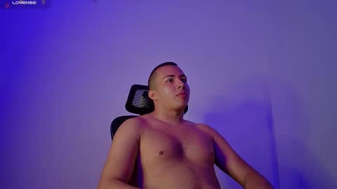 Donat Independent Model online show from 21, 1, 2025