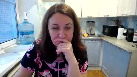 Snapshot of donnalimadonna chatting on 28, 1, 2025 Tatiana 43 curvy sexy body and Joanna redhead 39 years online show from 28, 1, 2025
