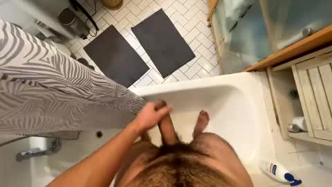 Snapshot of donp98 chatting on 17, 1, 2025 Paolodinhero online show from 17, 1, 2025