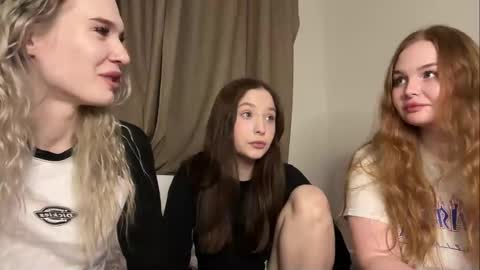 Snapshot of dontoch chatting on 28, 12, 2024 Stacy online show from 28, 12, 2024