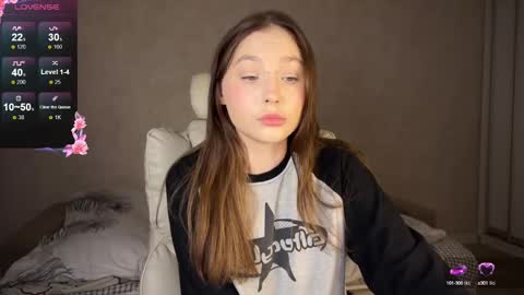 Snapshot of dontoch chatting on 28, 2, 2025 Stacy online show from 28, 2, 2025