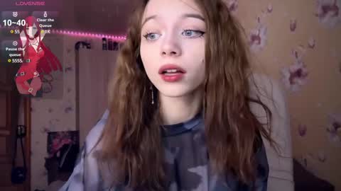 Nicole online show from 10, 3, 2025