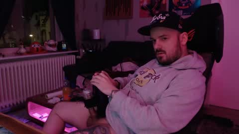 doomsy_minatozaki online show from 5, 2, 2025