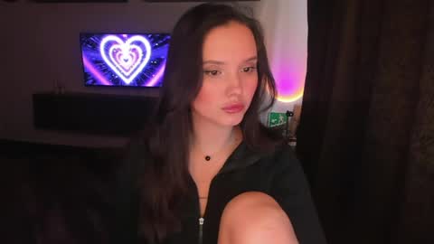 Dora Charmer online show from 4, 4, 2026