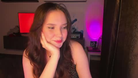 Dora Charmer online show from 19, 5, 2026