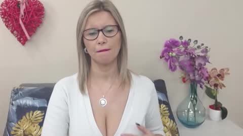 DoreenSexy online show from 20, 1, 2025