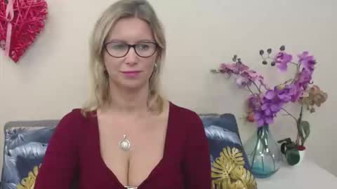 DoreenSexy online show from 10, 10, 2025