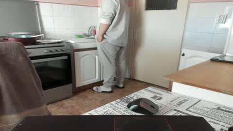 menu  below online show from 11, 4, 2026