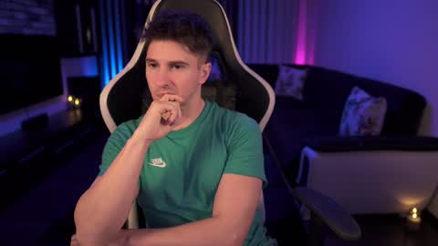 Dorian Reyes online show from 30, 1, 2025