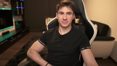 Dorian Reyes online show from 6, 2, 2025