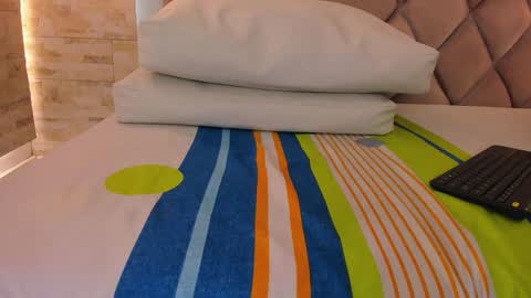  DOROTHY online show from 10, 1, 2025