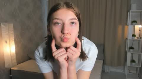 Snapshot of dotenderlin chatting on 16, 10, 2025 Adele online show from 16, 10, 2025