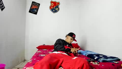 douglas_gallegos online show from 27, 1, 2025