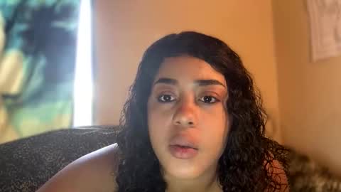 dove_love22 online show from 26, 11, 2025