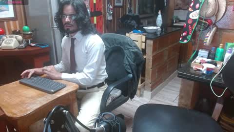 Snapshot of dr_simon84 chatting on 31, 12, 2024 Dr Simon online show from 31, 12, 2024