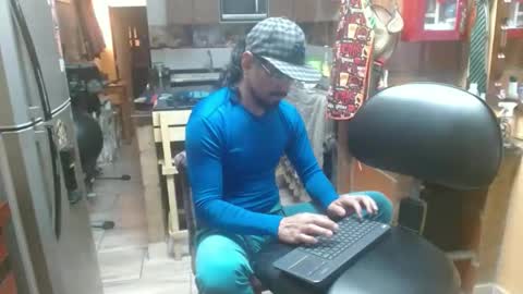 Snapshot of dr_simon84 chatting on 21, 1, 2025 Dr Simon online show from 21, 1, 2025