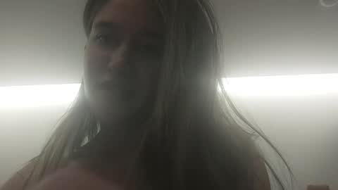 Snapshot of draculina69 chatting on 22, 6, 2026 draculina69 online show from 22, 6, 2026