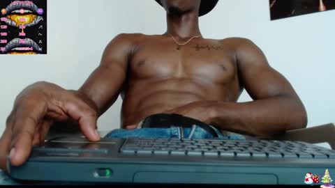 Snapshot of drake_brown_23 chatting on 10, 1, 2025 Drake 23 online show from 10, 1, 2025