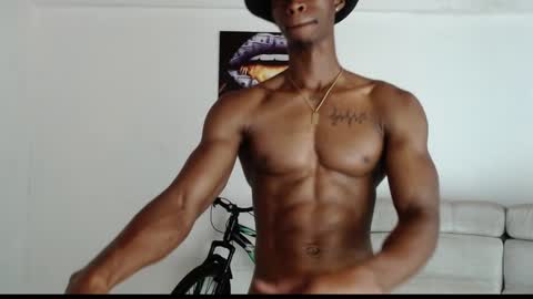 Snapshot of drake_brown_23 chatting on 8, 2, 2025 Drake 23 online show from 8, 2, 2025