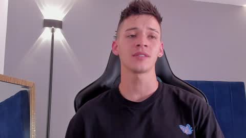 drake_carter1 online show from 3, 1, 2025