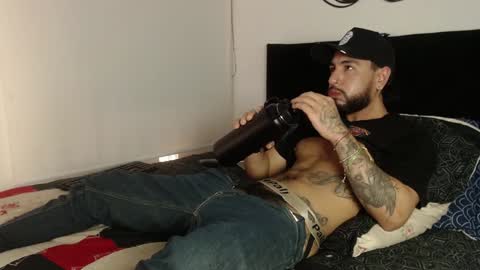 Snapshot of drake_jackson11 chatting on 11, 1, 2025 drake jackson11 online show from 11, 1, 2025
