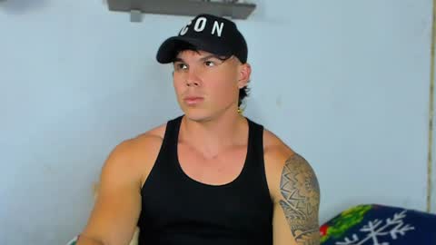 drake_xion1 online show from 3, 1, 2025