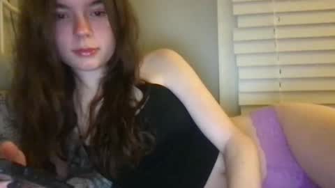 Snapshot of dream1girl_ chatting on 7, 1, 2025 ur dream girl online show from 7, 1, 2025