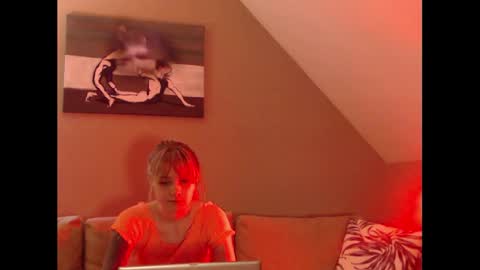 Snapshot of dreamcatcherfantasy chatting on 20, 12, 2024 A girl online show from 20, 12, 2024