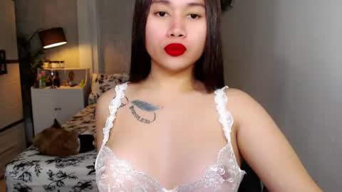 Snapshot of dreamgirlheaven chatting on 16, 6, 2026 Heaven online show from 16, 6, 2026