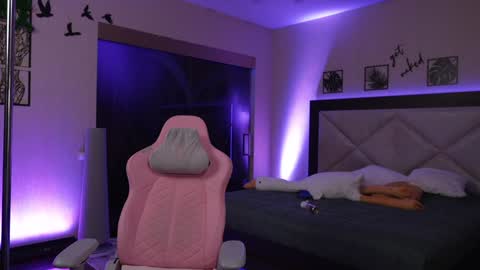 Sarah online show from 8, 2, 2025