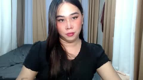 Snapshot of dreammegan chatting on 8, 10, 2025 Stacy DONT FORGET TO FOLLOW ME AND THUMBS UP my wife samgrg2 online show from 8, 10, 2025