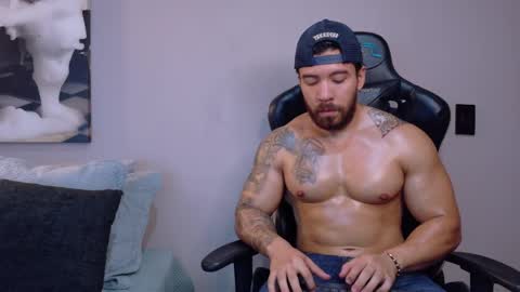 Snapshot of dreammr1 chatting on 1, 6, 2026 cris online show from 1, 6, 2026