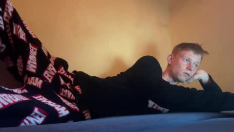 dreamy_devi1 online show from 12, 4, 2026