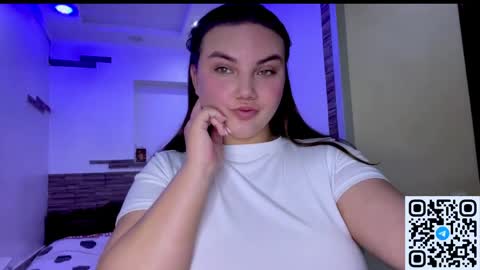 Snapshot of dreamyblushfairy chatting on 14, 5, 2026 Mila online show from 14, 5, 2026