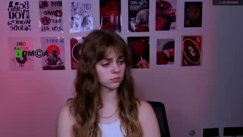 Snapshot of dreamyivyy chatting on 4, 7, 2026 Ivy online show from 4, 7, 2026