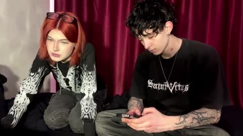 Elena and Nikolai online show from 8, 4, 2026