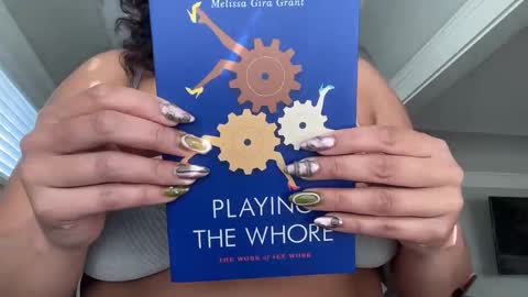 RIRI OR DREAMY online show from 21, 2, 2025