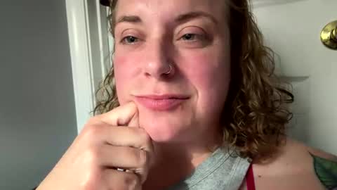Snapshot of drew863901 chatting on 16, 5, 2026 drew863901 online show from 16, 5, 2026