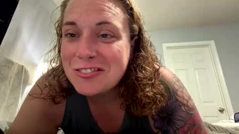 Snapshot of drew863901 chatting on 7, 6, 2026 drew863901 online show from 7, 6, 2026