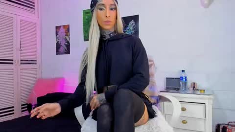 drippyorlove online show from 18, 12, 2025