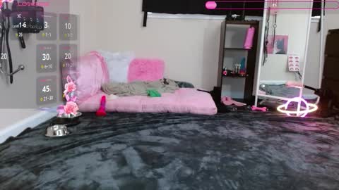 Snapshot of droolybambi chatting on 28, 10, 2025 Bambi online show from 28, 10, 2025