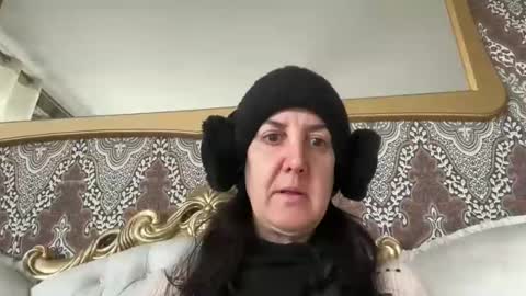 Snapshot of drresa chatting on 28, 2, 2025 Dr. Resa online show from 28, 2, 2025