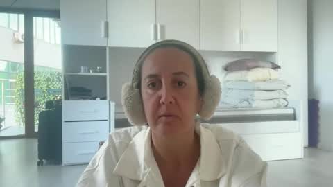 Snapshot of drresa chatting on 11, 10, 2025 Dr. Resa online show from 11, 10, 2025