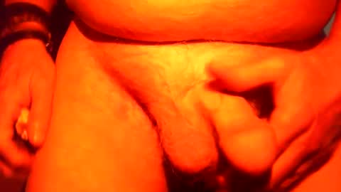 Snapshot of drummer310847 chatting on 16, 12, 2024 Johnny online show from 16, 12, 2024