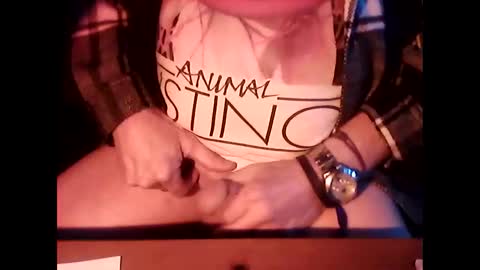 Snapshot of drummer310847 chatting on 13, 11, 2025 Johnny online show from 13, 11, 2025