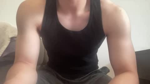 Snapshot of drveucrzy chatting on 10, 6, 2026 driveucrzy online show from 10, 6, 2026