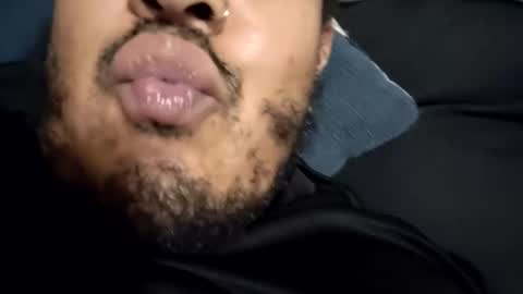 Snapshot of dsoloyo chatting on 18, 10, 2025 dsoloyo online show from 18, 10, 2025